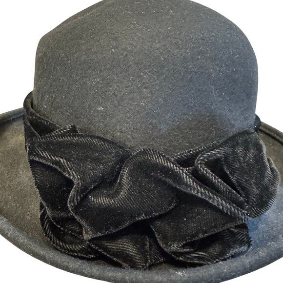 Vintage 80s Lord & Taylor Italian Wool Black Bucket Hat Velvet Rosette S/M main image 10